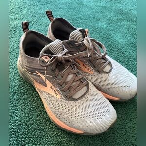Brooks Women's Gray and Coral Sneakers